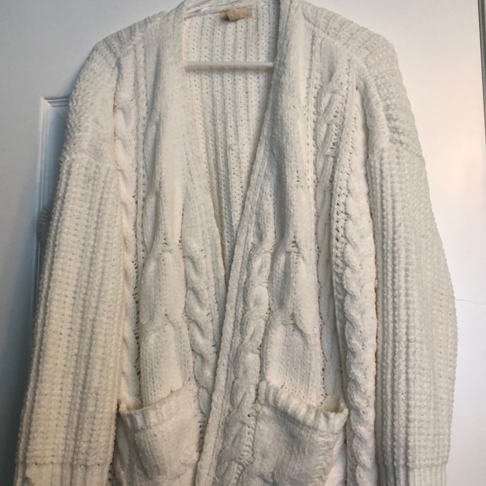 New white knit cardigan plush